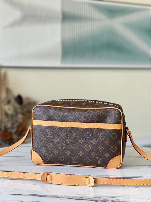 Louis Vuitton crossbody bags with a woven leather strap for textureBC - LOUIS VUITTON BAGS - 4231