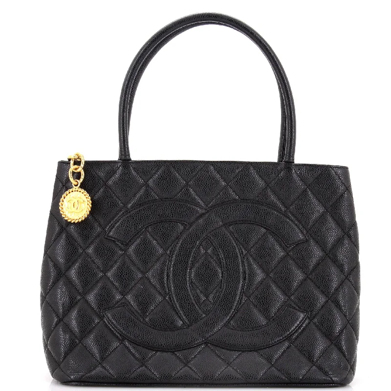 Medallion Tote Quilted Caviar