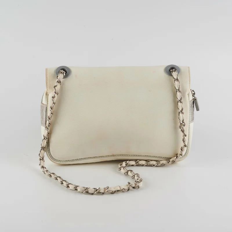 Chanel Camelia Seasonal Flap With Zipper White