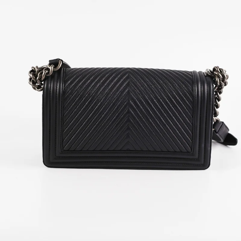 Chanel Old Medium Boy Chevron Black