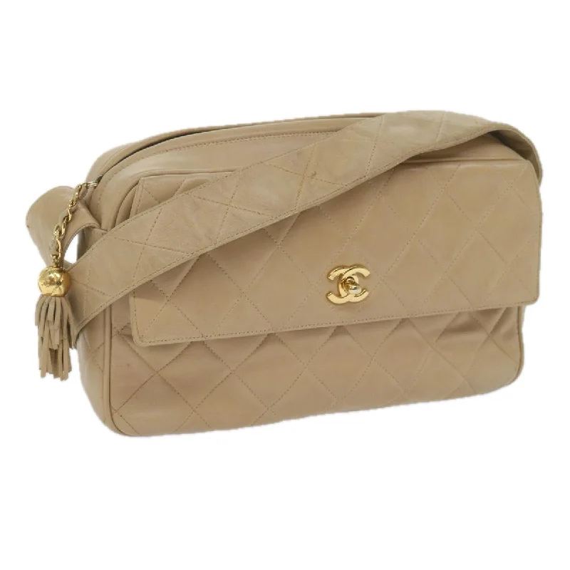 CHANEL Matelasse Turn Lock Shoulder Bag Lamb Skin Beige CC  61078