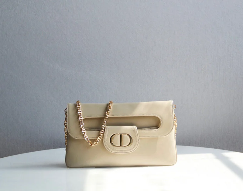 Christian Dior Saddle bags with a patent leather finish for a shiny lookGAK BAGZ - Dior Bags - 2304